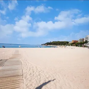 Apartamento Seahomes Vacations, Beach&pool, In Fenals, Lloret de Mar
