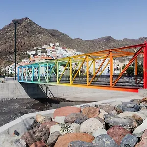 Сasa de vacaciones Casa Tia Julia, Vivienda Independiente 4 Pax En Playa Teresitas